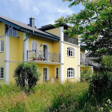 Ferienwohnung In Seenaher Kuenstlervilla In Gstadt 크슈타트 암 힘제 외부 사진