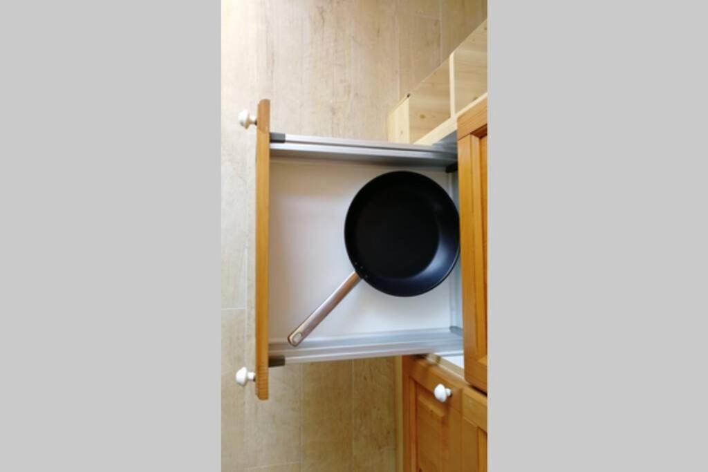 Ferienwohnung In Seenaher Kuenstlervilla In Gstadt 크슈타트 암 힘제 외부 사진